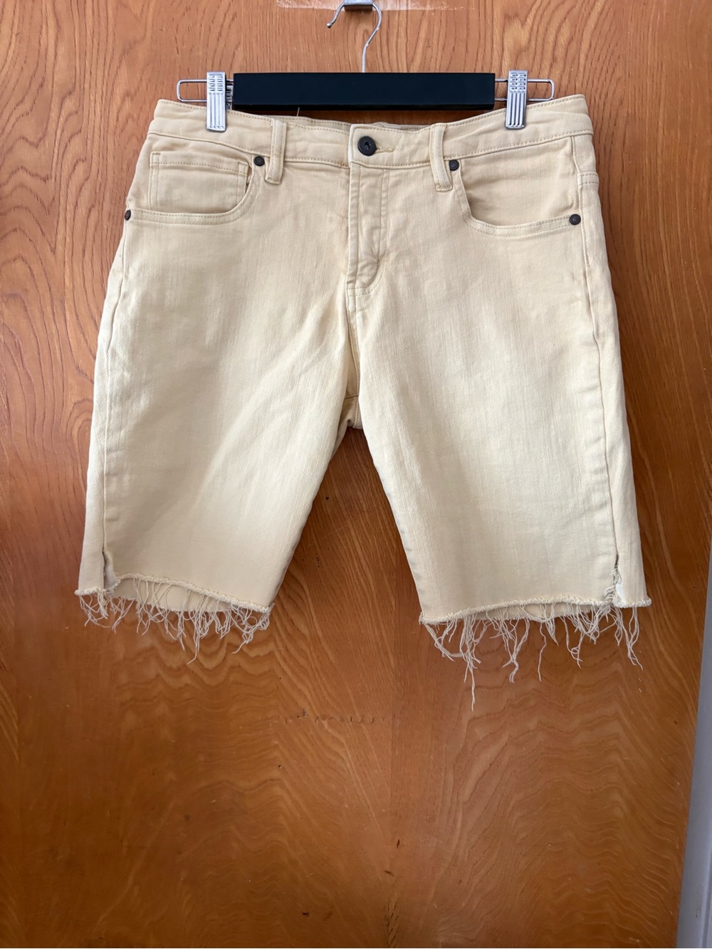 Carve Designs Cream Frayed Hem Bermuda Jean Shorts 6